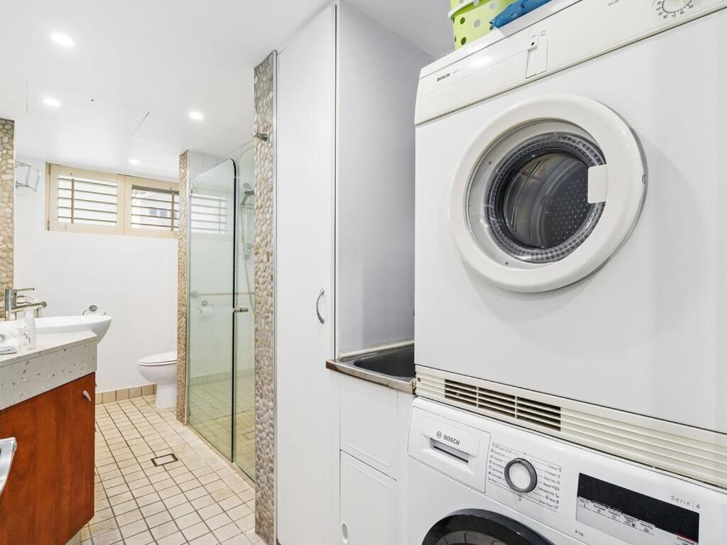Goodwin Towers - Hosted By Burleigh Letting Apartment Gold Coast Ngoại thất bức ảnh