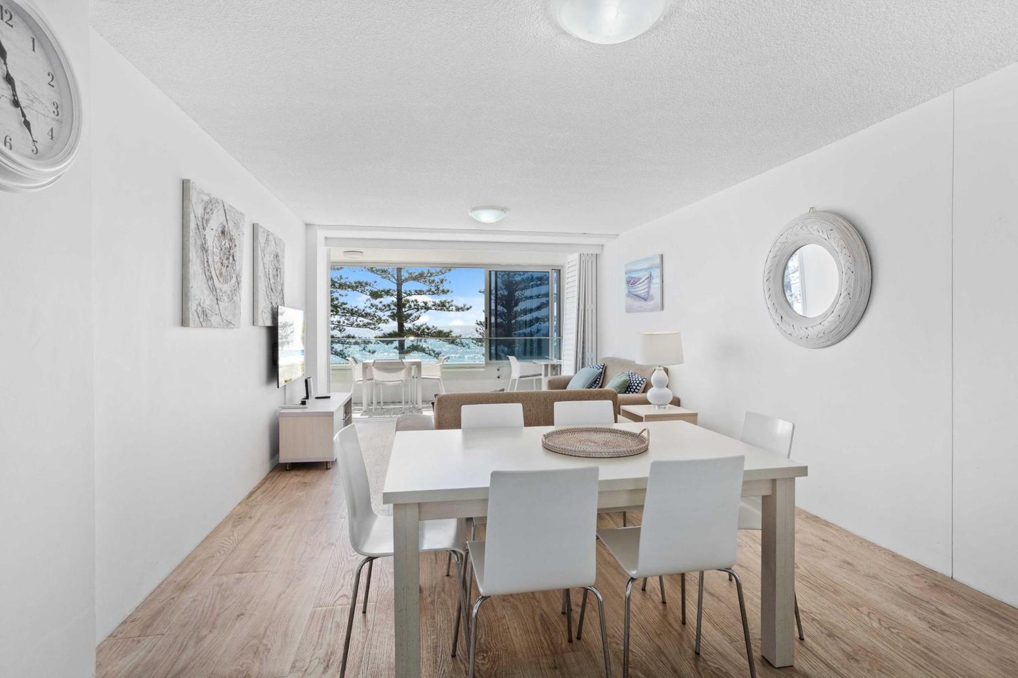 Goodwin Towers - Hosted By Burleigh Letting Apartment Gold Coast Ngoại thất bức ảnh